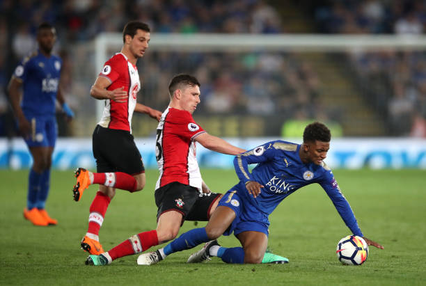 彩色壁画不 彩色壁画不